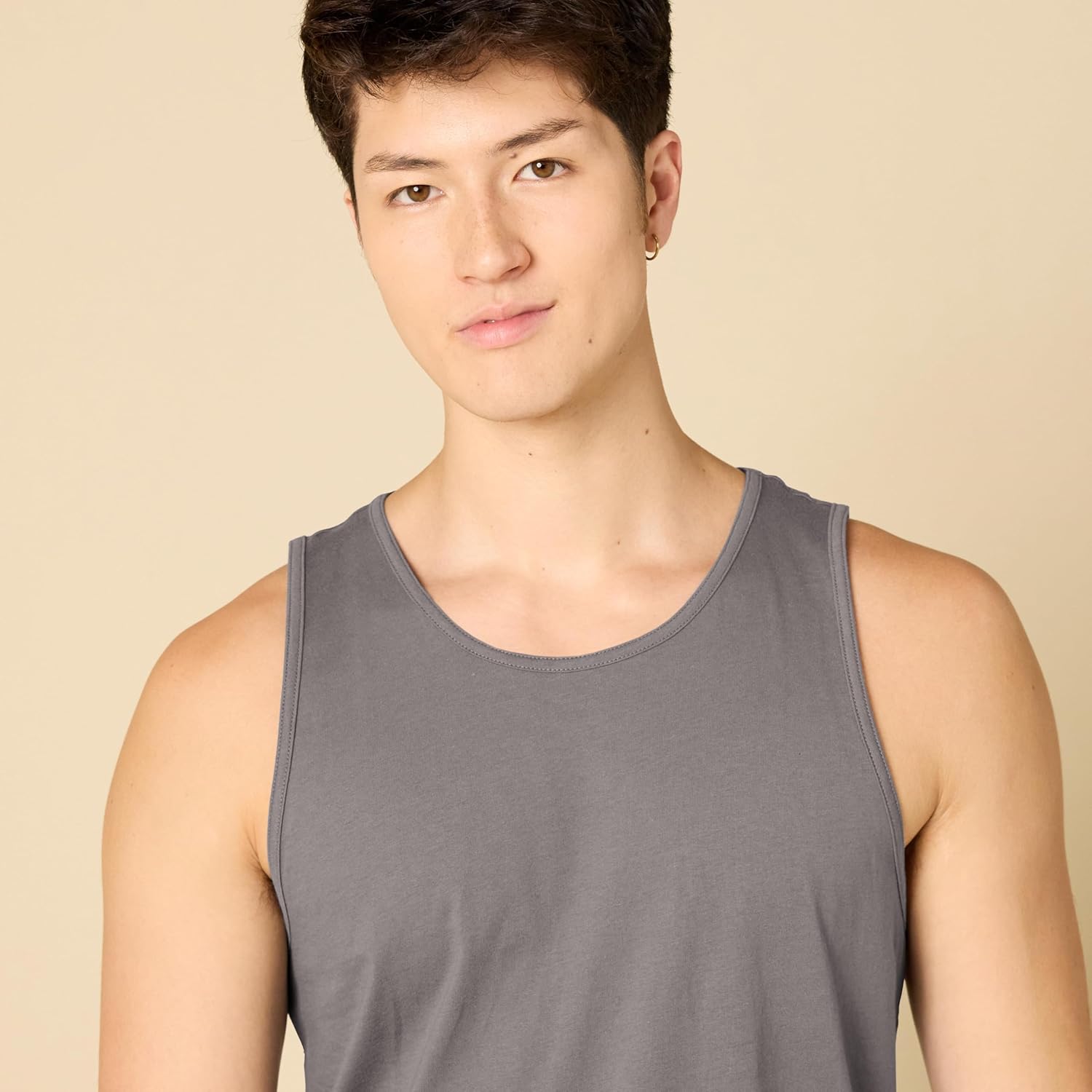 Amazon Essentials Men's Regular-Fit Sleeveless Tank Tops - Image 4