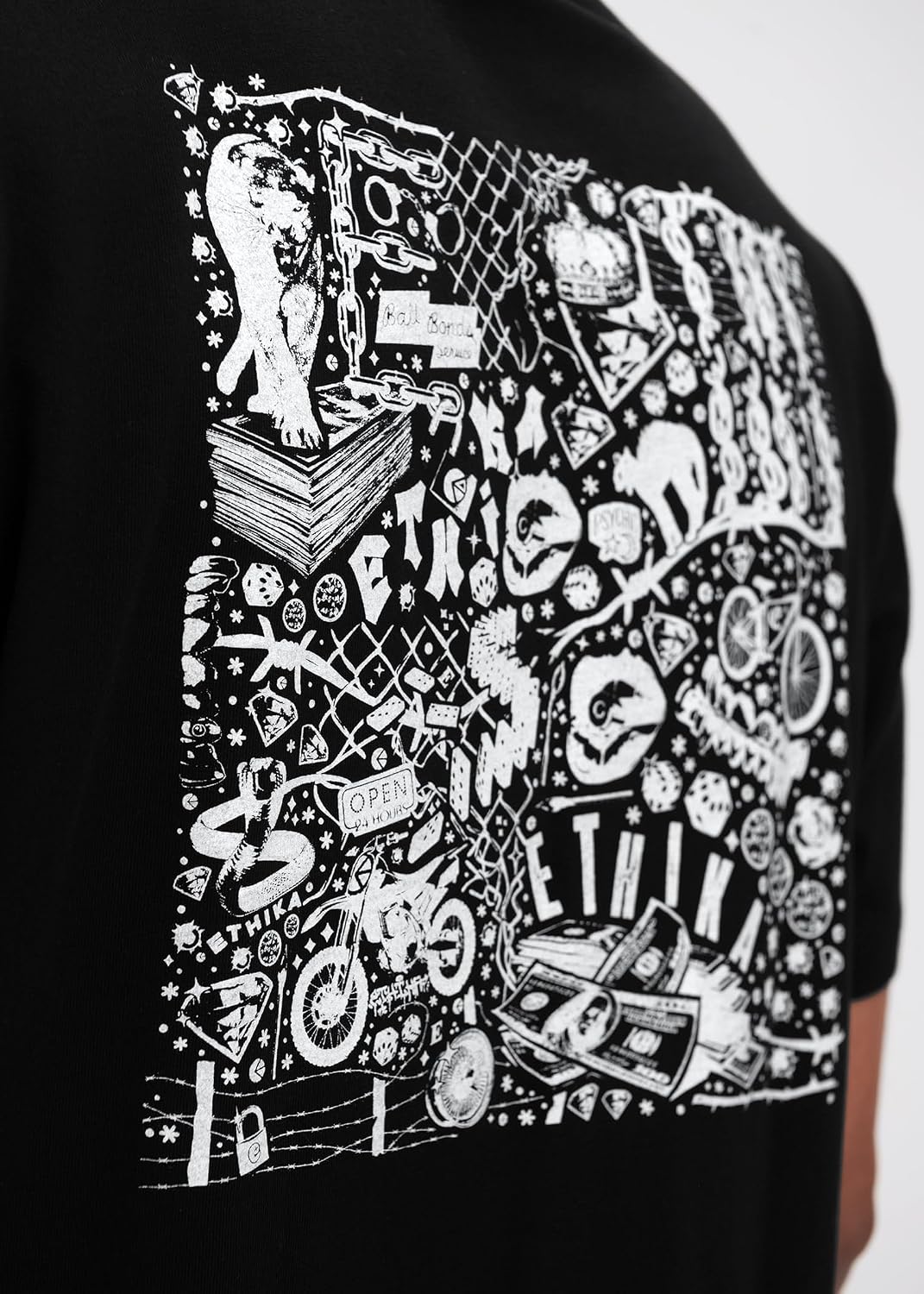 Ethika Men's Graphic Tee, Short