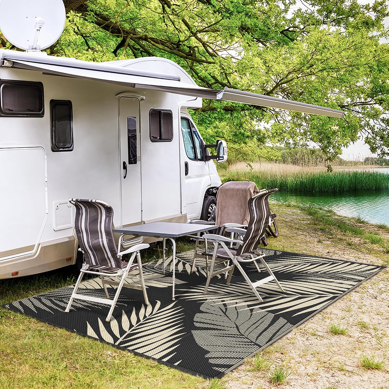 GENIMO Outdoor Rug, Waterproof Plastic
