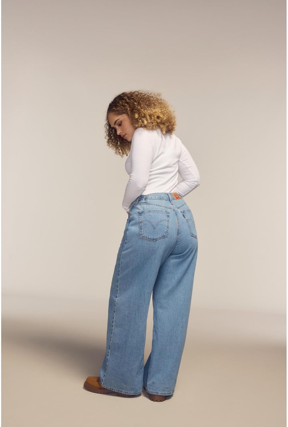 Levi's Women's Cinch Baggy - Image 3