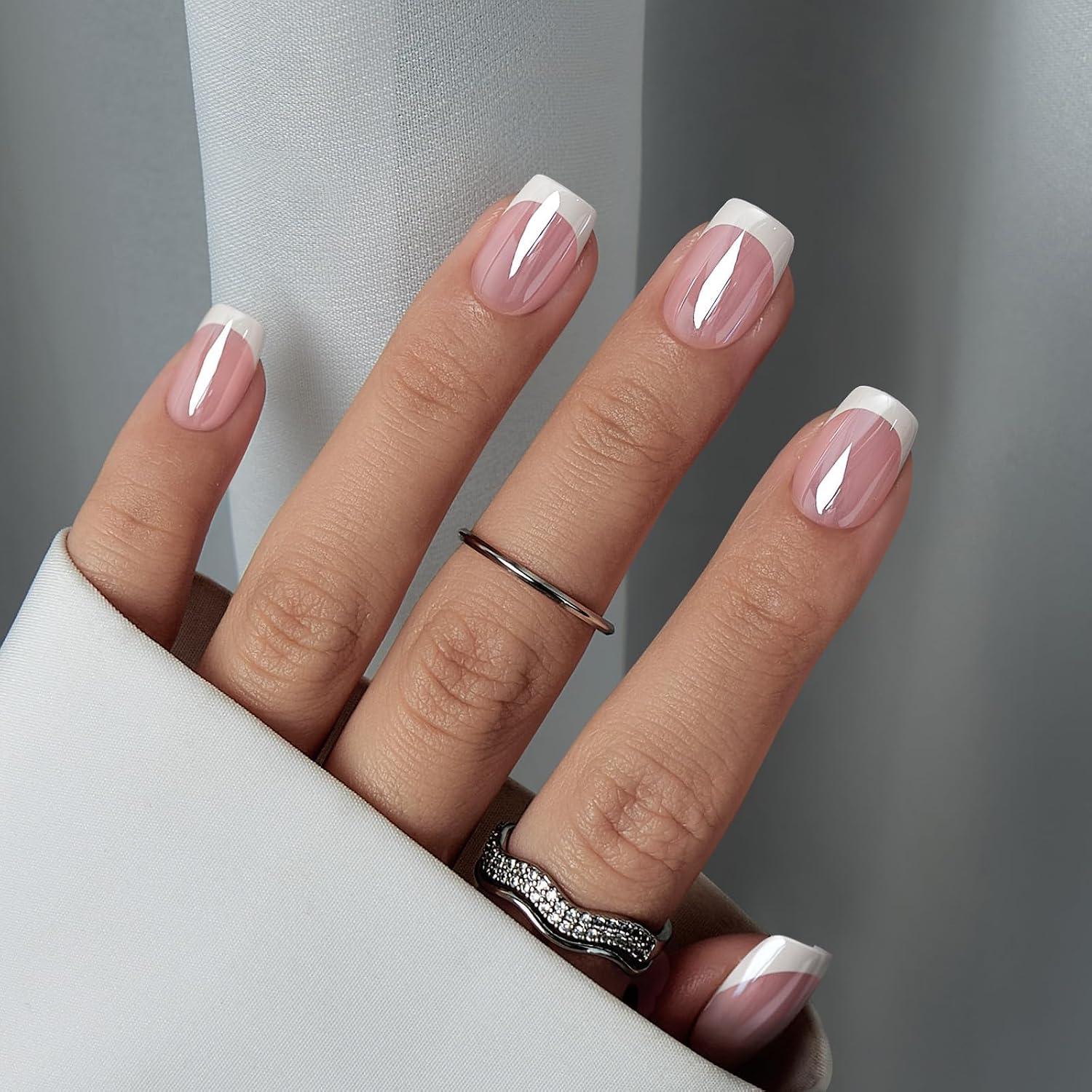 BTArtbox Press On Nails, Be