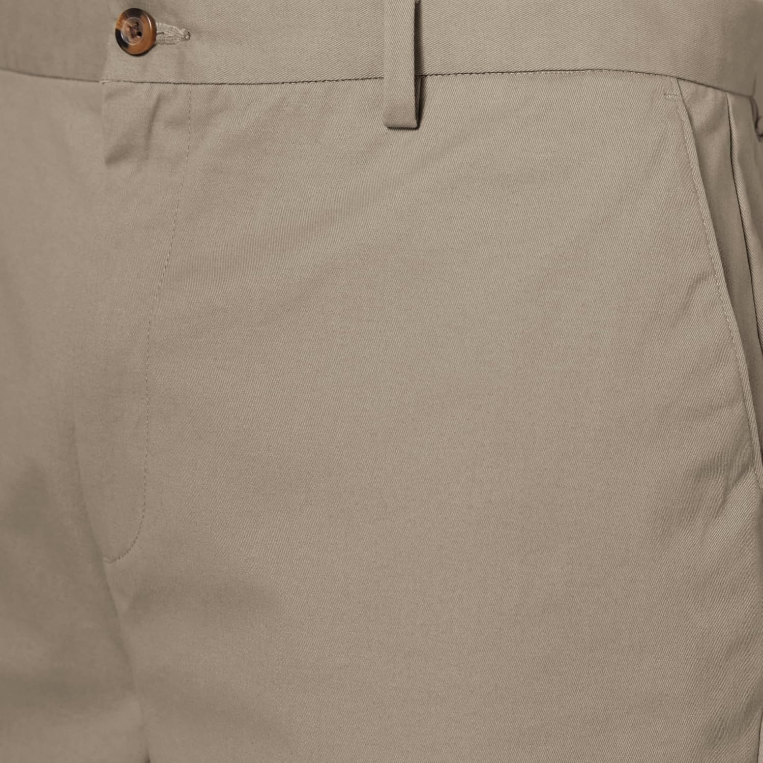 Amazon Essentials Men's Classic-Fit Wrinkle-Resistant