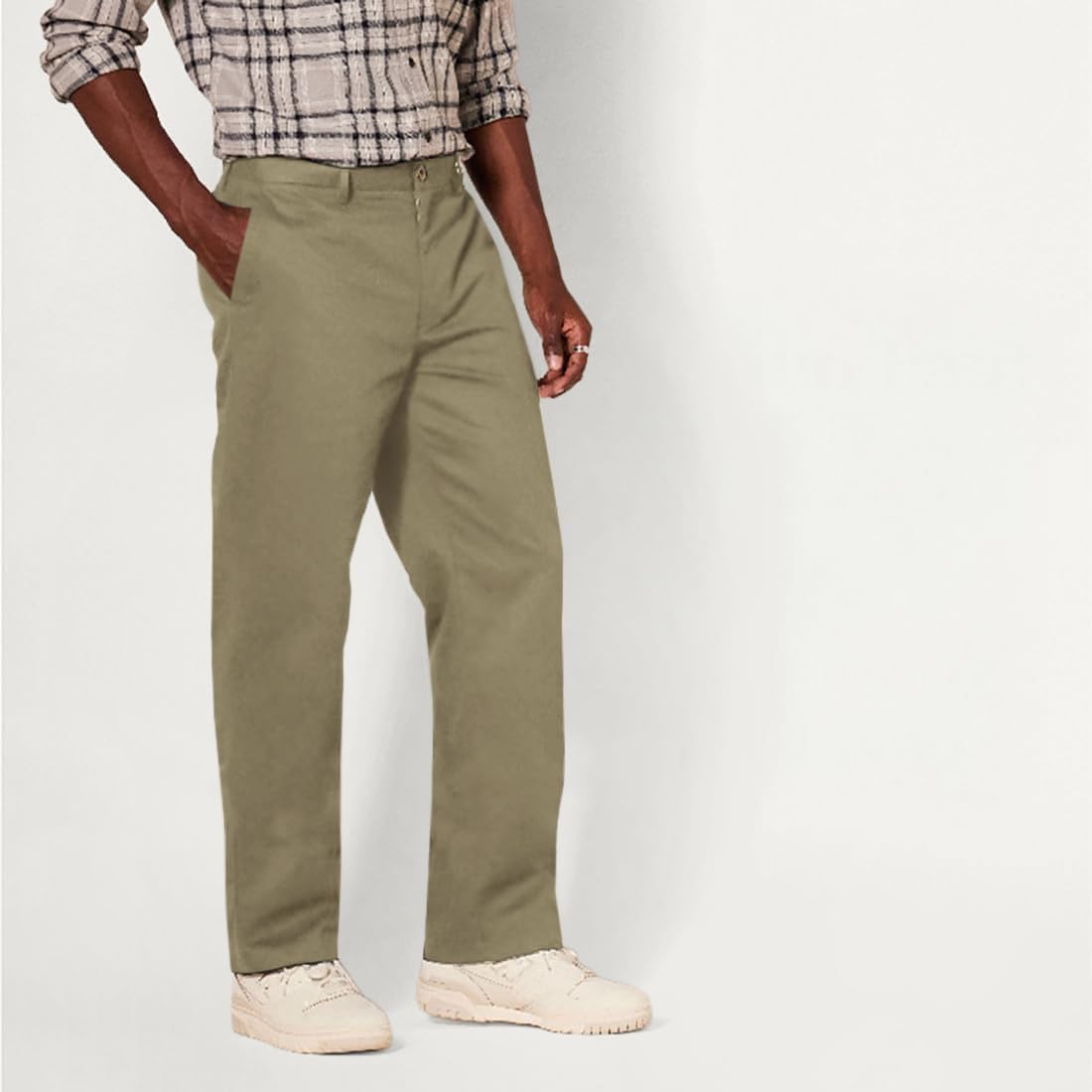 Amazon Essentials Men's Classic-Fit Wrinkle-Resistant