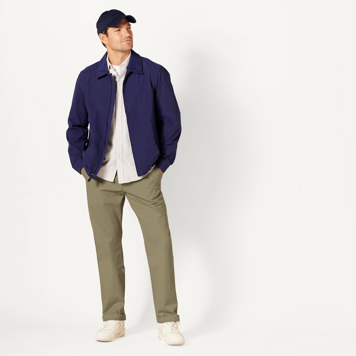 Amazon Essentials Men's Classic-Fit Wrinkle-Resistant
